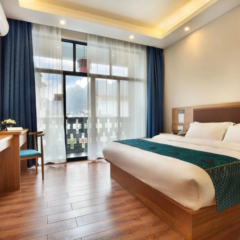 Qingyunge Hotel