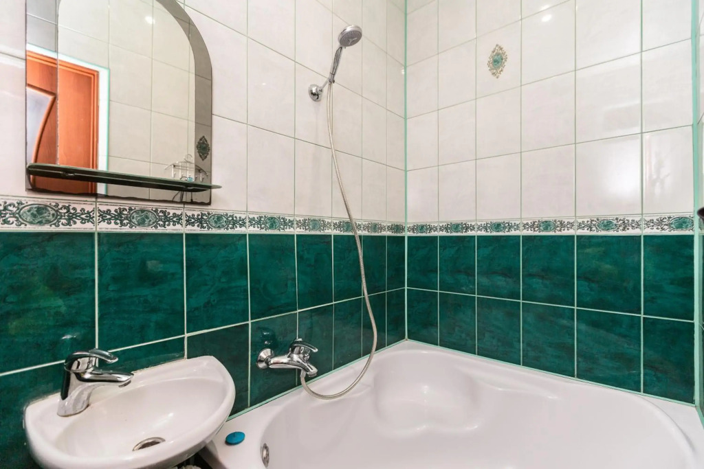 Апартаменти по вул.Люльки 8 - Apartments on Lulki Street 8
