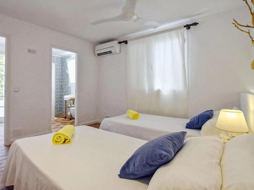Villa in Cala Ratjada with Sea Views and Pool