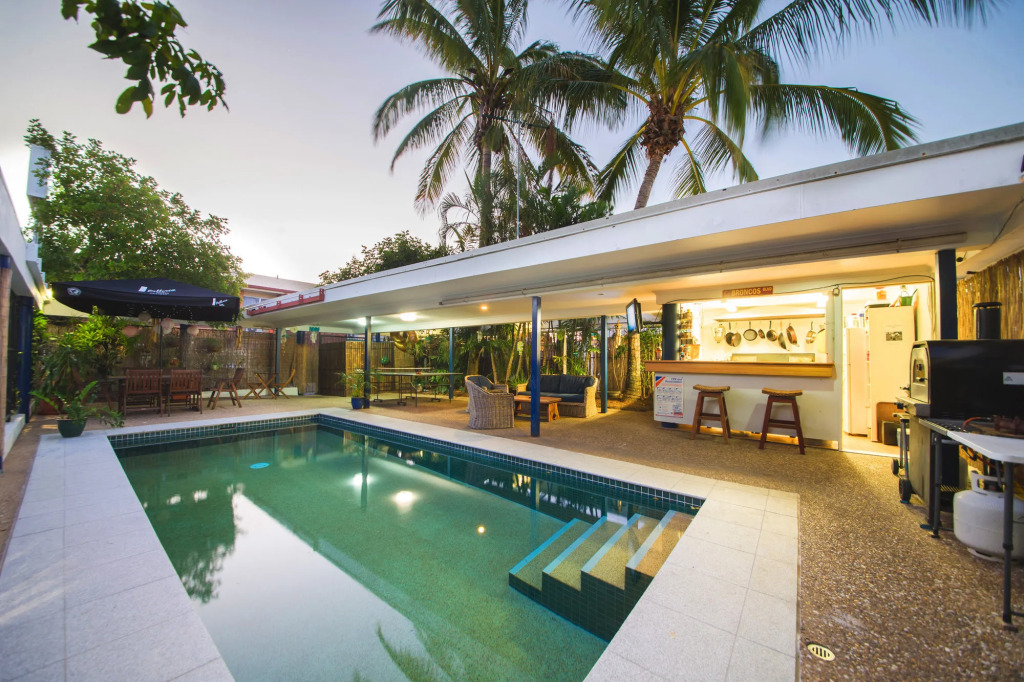 Cosmopolitan Motel & Serviced Apartments