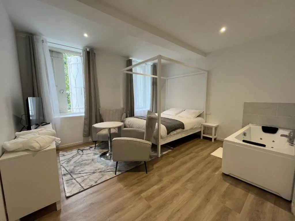 Suite Privee Riquet - Balneo - Romantique