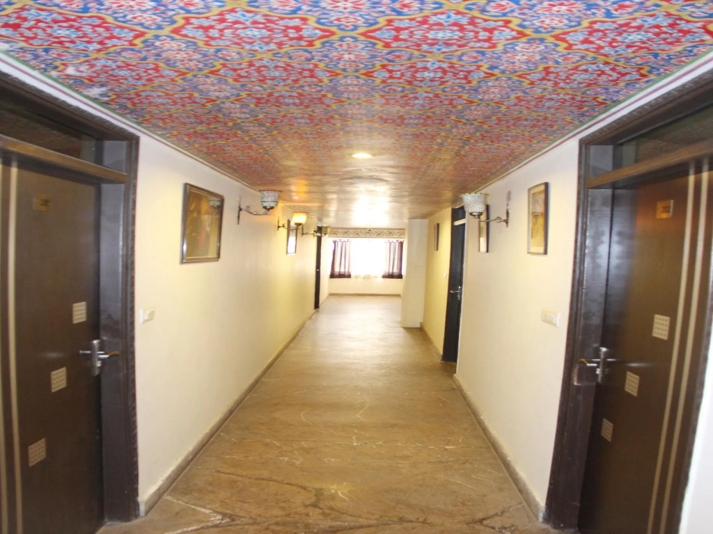 Hotel Surya Garh