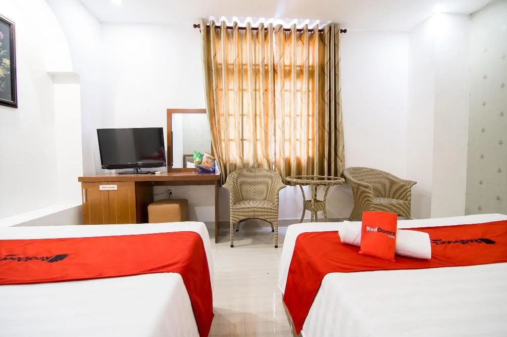 Nhi Nhi Hotel