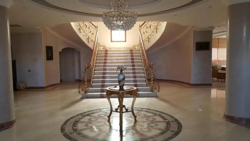 Super luxurious villa with large landscape areas