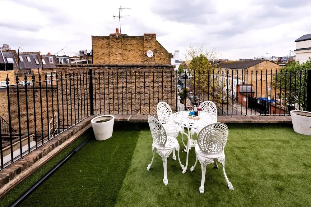 The Armadale Road Residence