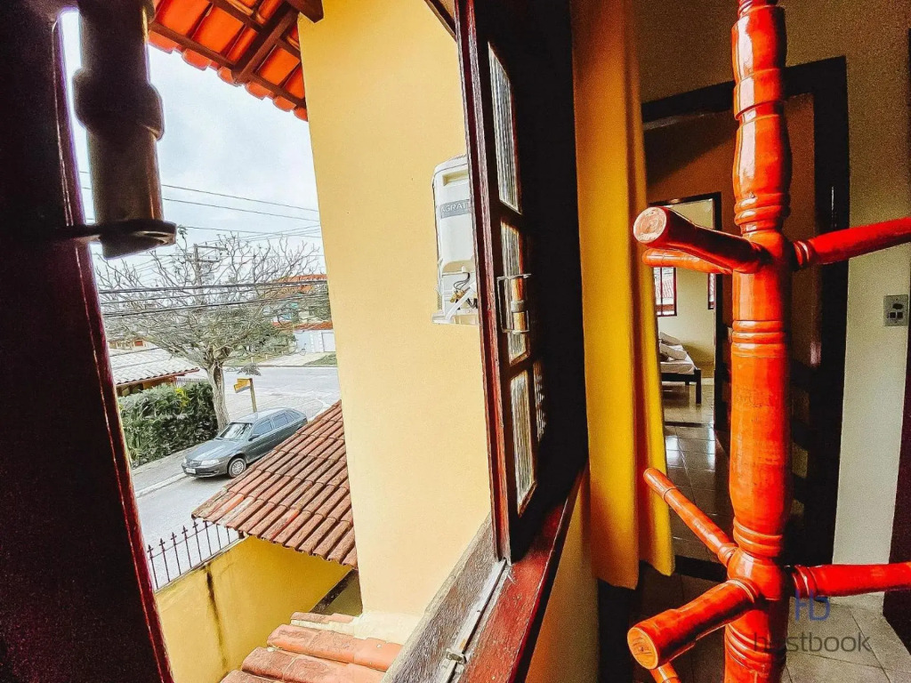 Casa a 300 metros da praia do Centro - WIFI 200MB - Netflix - 2 Quartos - Cozinha equipada - Churrasqueira - Pet friendly - Quintal