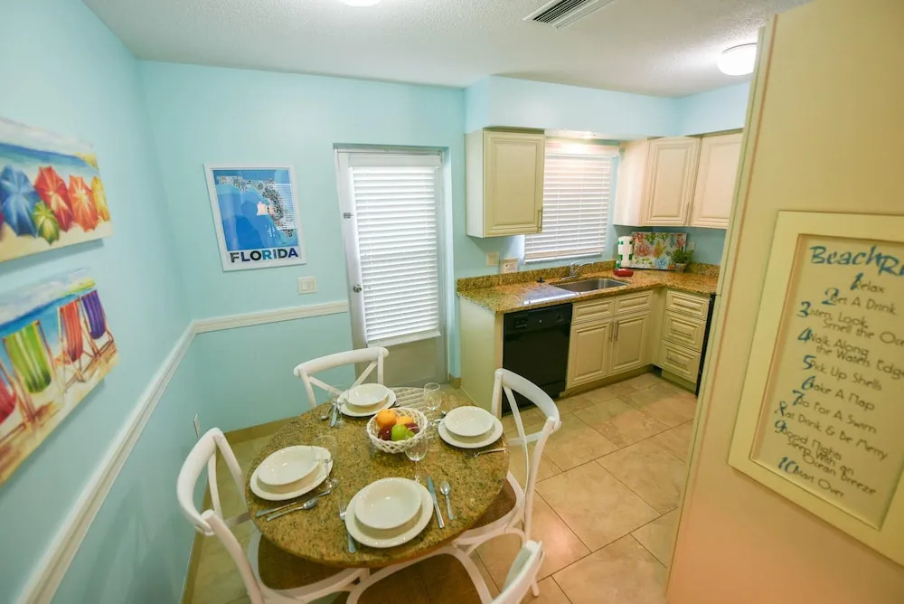 Southern Breeze 1 Apartment 2