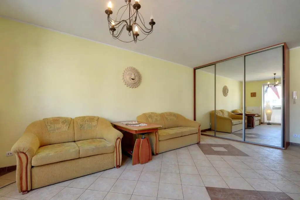 Jasny i Delikatny Apartament Sun Seasons 24 w Kołobrzegu by Noclegi Renters