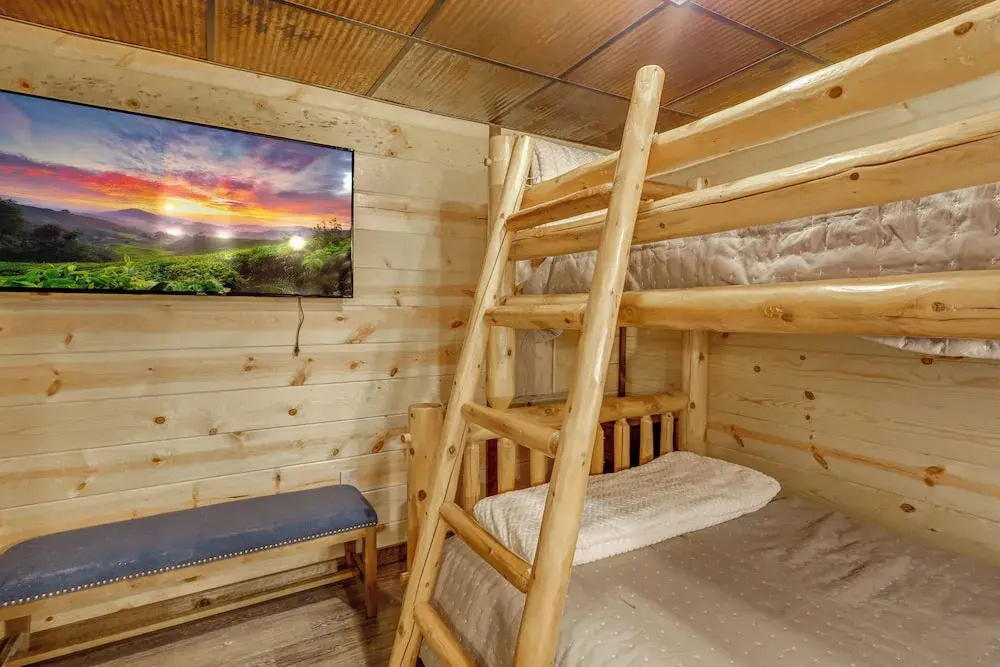 Hot Tub + Game Room: Gatlinburg Family Cabin!