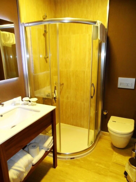 Ada Loft Aparts