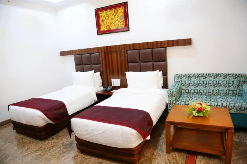Hotel Silk City