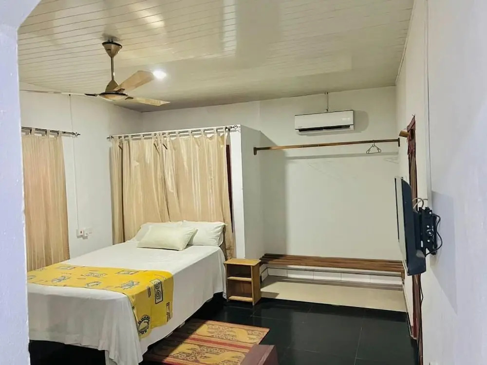 E-Town City Guest House