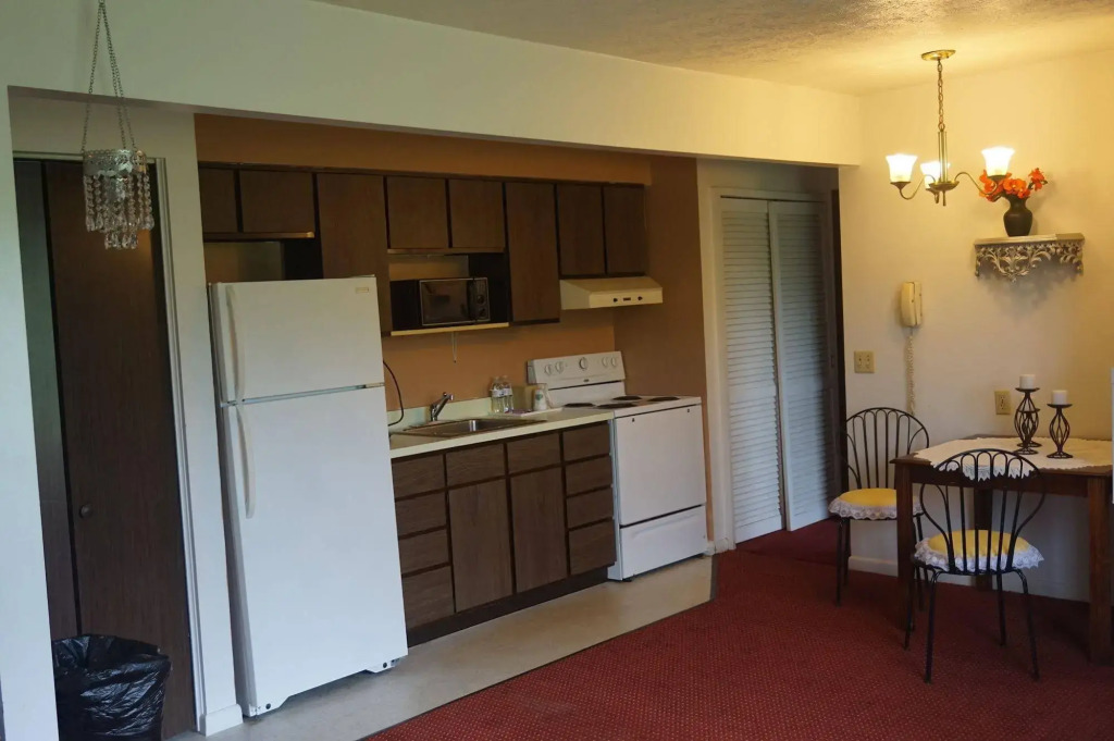 Bellevue Hotel and Suites