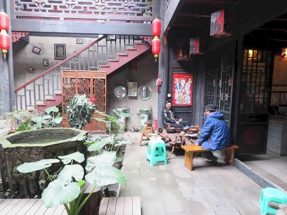 Chongqing Sunrise Mingqing International Youth Hostel