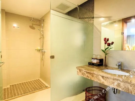 Yangjiang Fangyuan Business Hotel