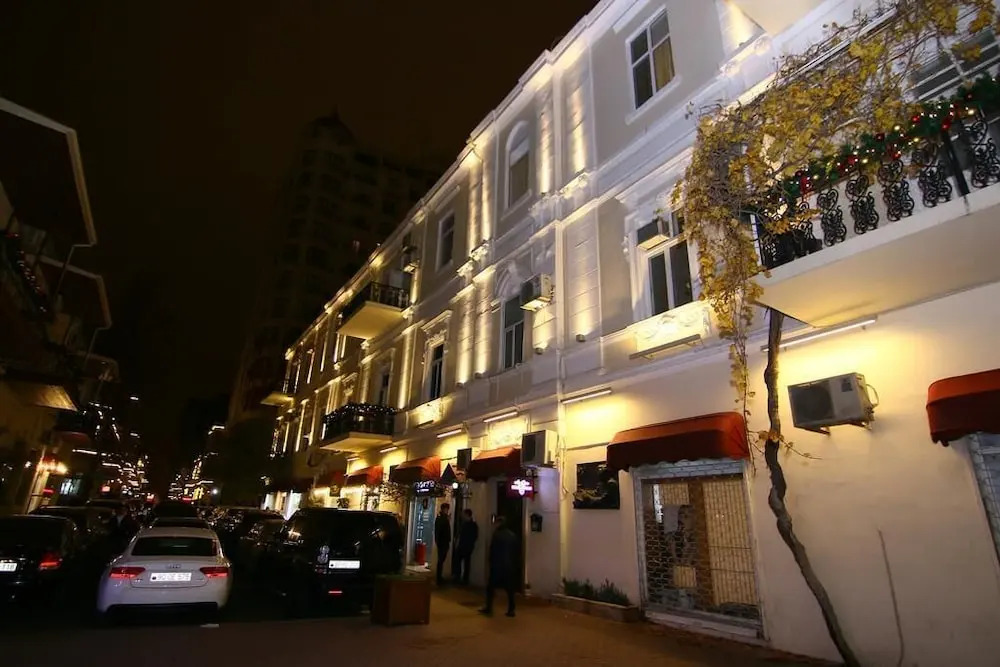 Lacasa Nizami Street Inn Hotel