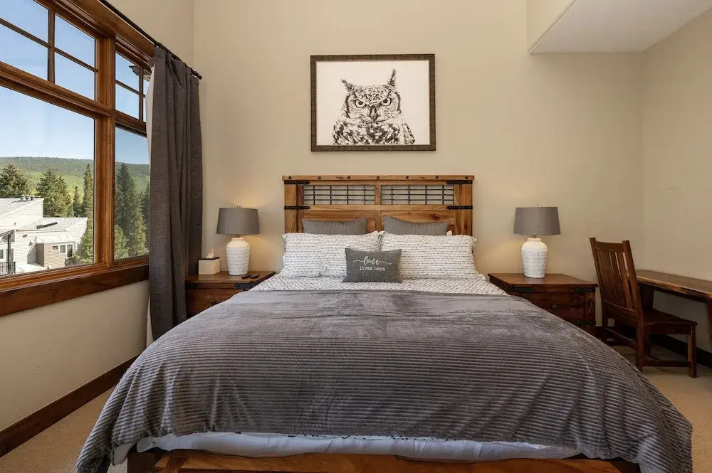 Iron Horse Manor 4 Bedroom Home