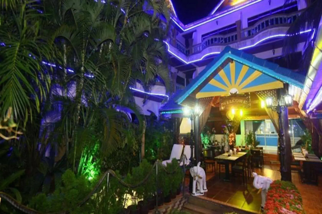 Patong Sunbeach Mansion
