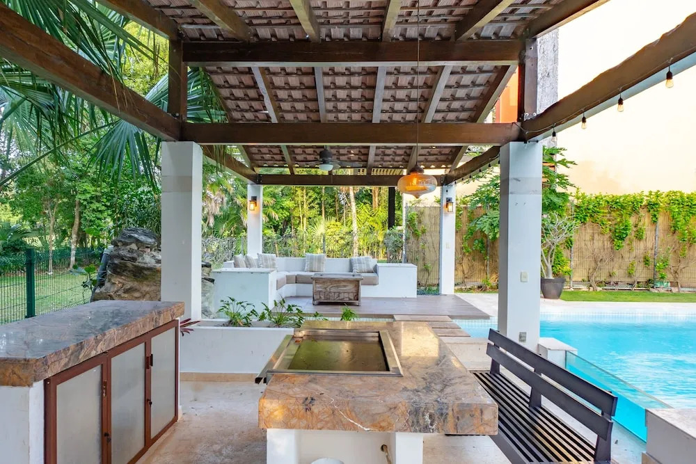 Villa Uxmal