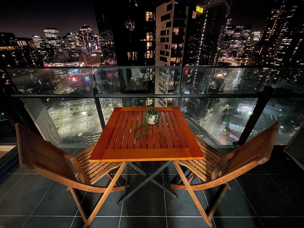 Mega Style Apartments Mainpoint