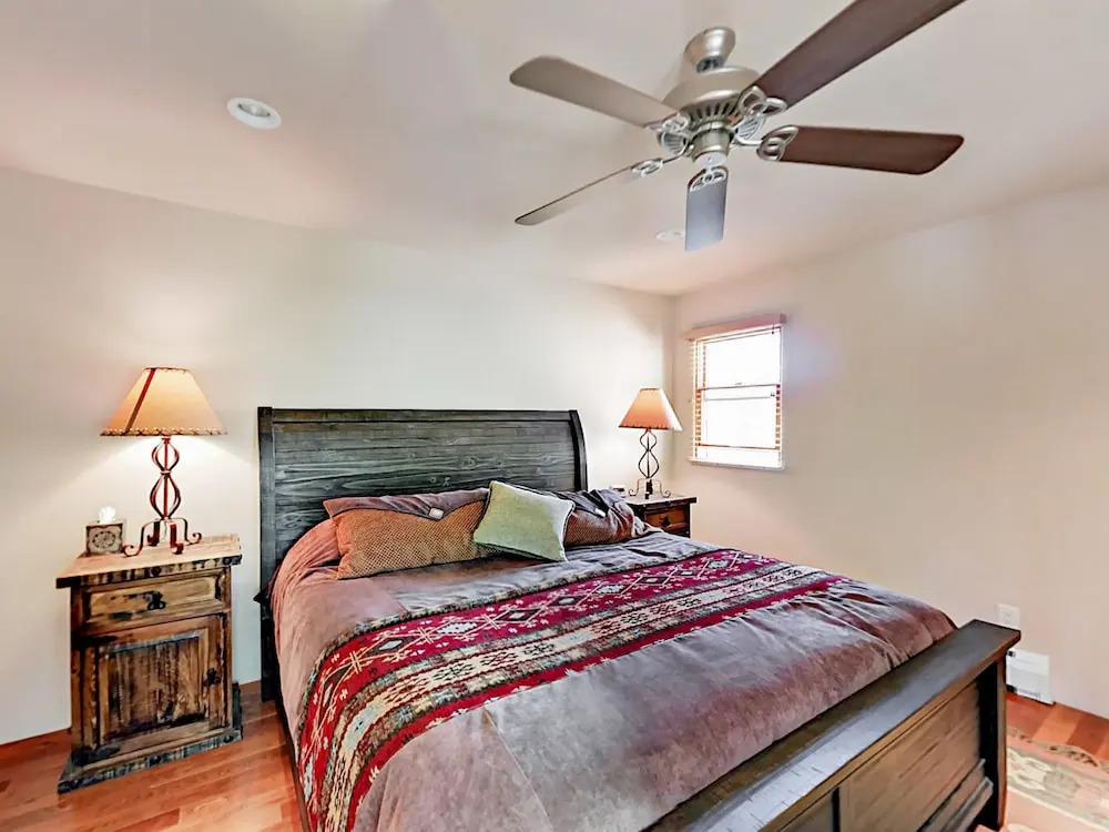 526 Del Norte Ln Townhouse Unit B 2 Bedrooms 2.5 Bathrooms Townhouse