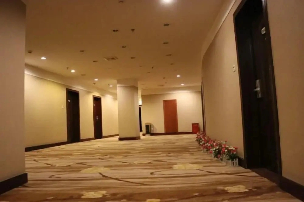 Enshi River View Yixin Hotel