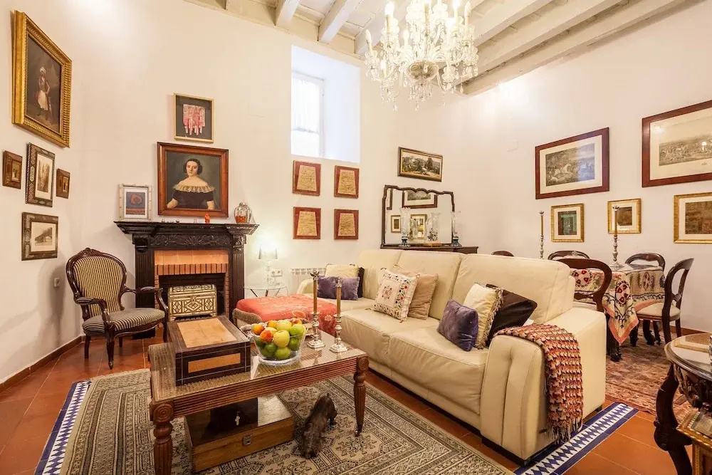 Manor House in Seville Center, Next to Roman Columns of Hercules Wifi,