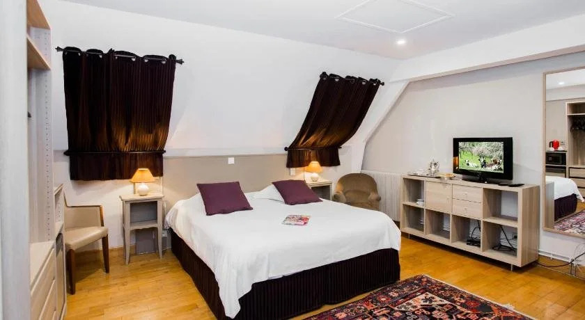 Le Logis De Brionne