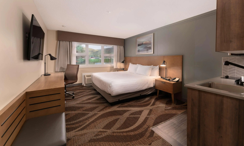 Prestige Hudson Bay Lodge & Conference Centre, WorldHotels