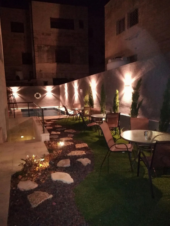 Shams Alweibdeh Hotel Apartments