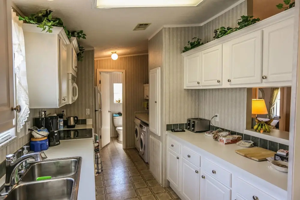 508 Red Deer Indian Creek