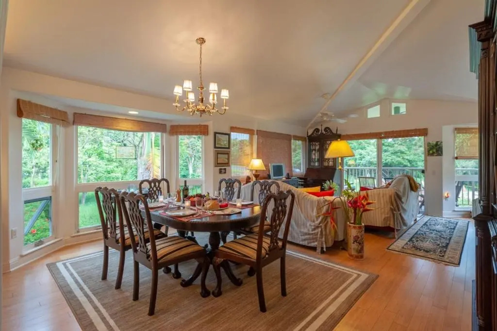 Villas of Kamalii 37-stately townhouse with AC, by golf, with pool, BBQ, hot tub