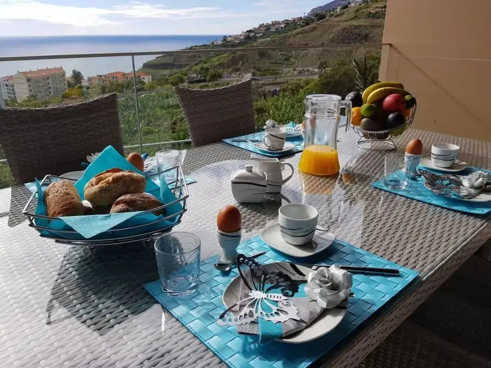 Madeira Mar - "Seaside"