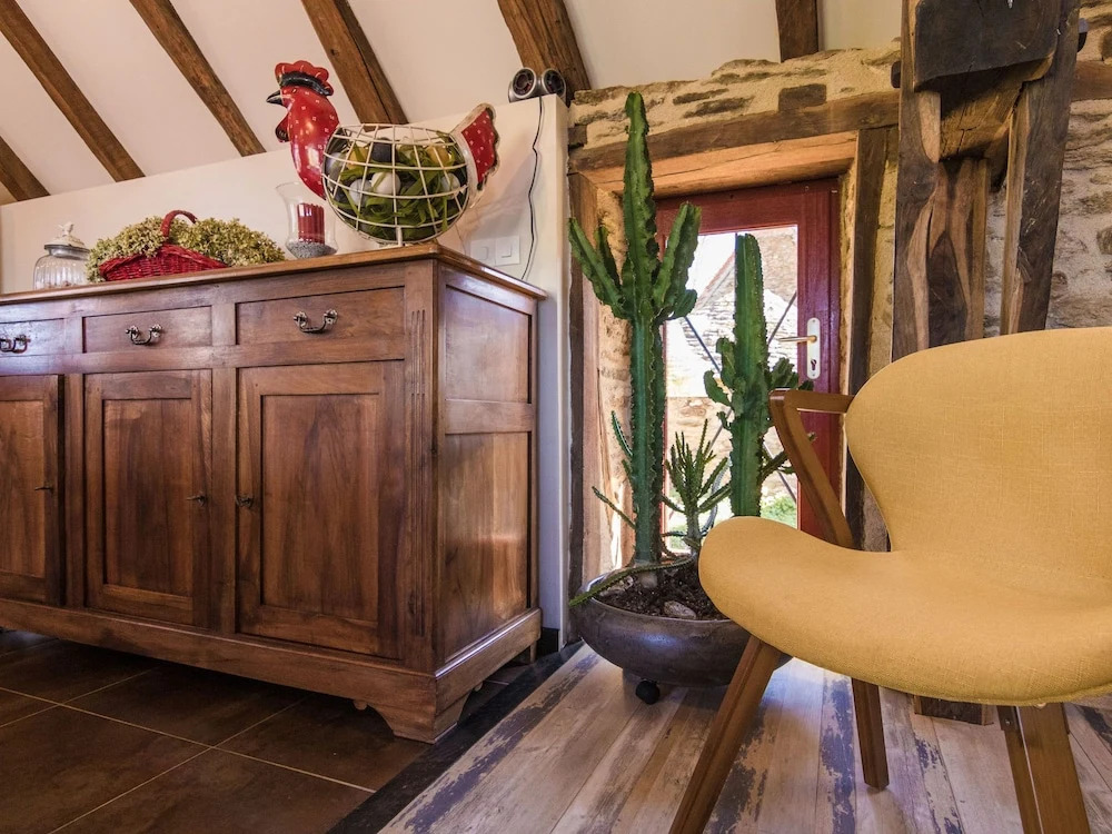 Spacious Holiday Home in Altillac with Private Pool