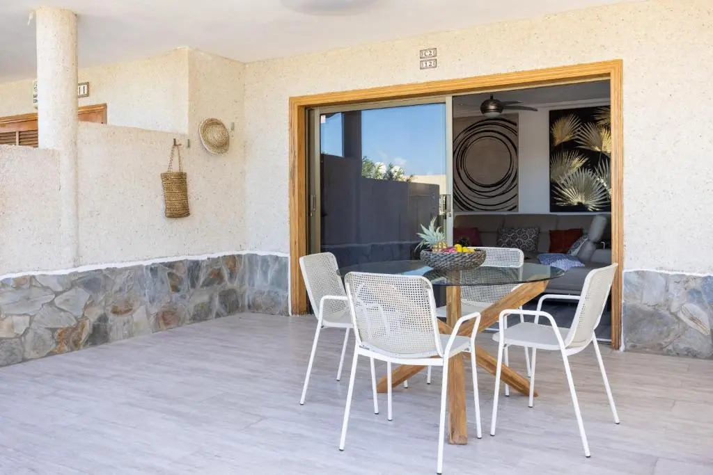 102 GIGANTES Oasis Deluxe by Sunkeyrents