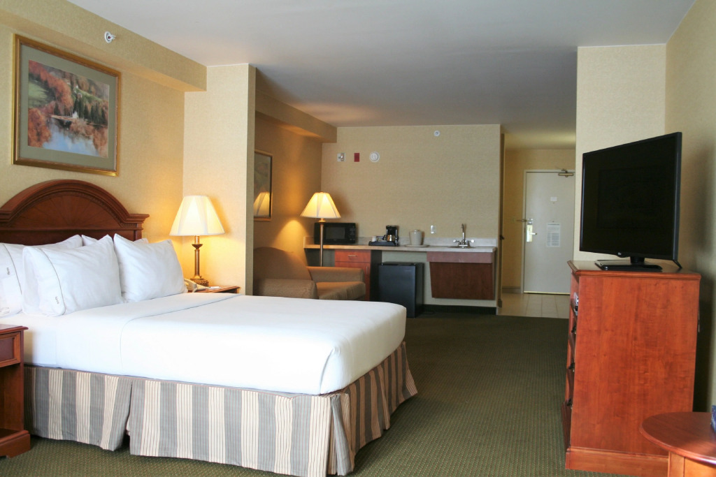 Holiday Inn Express Hotel & Suites Drums-Hazelton by IHG