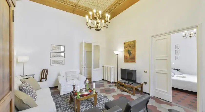 Porta Rossa Suite Halldis Apartments