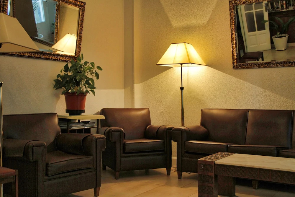 Hostal Excelsior