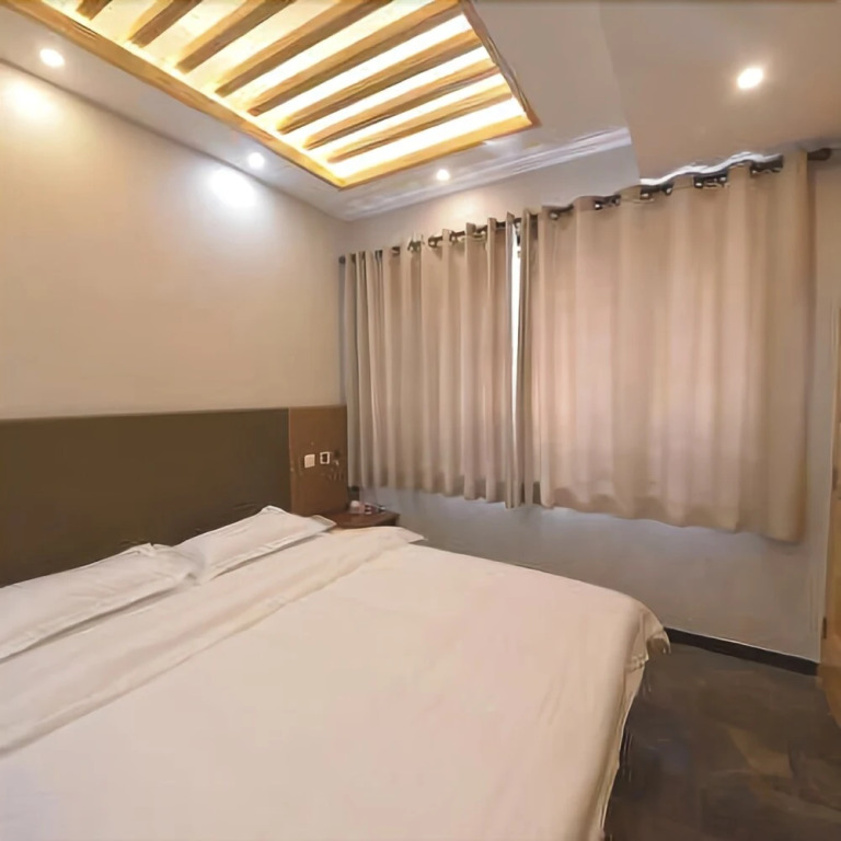 Kuanheju Courtyard Theme Inn