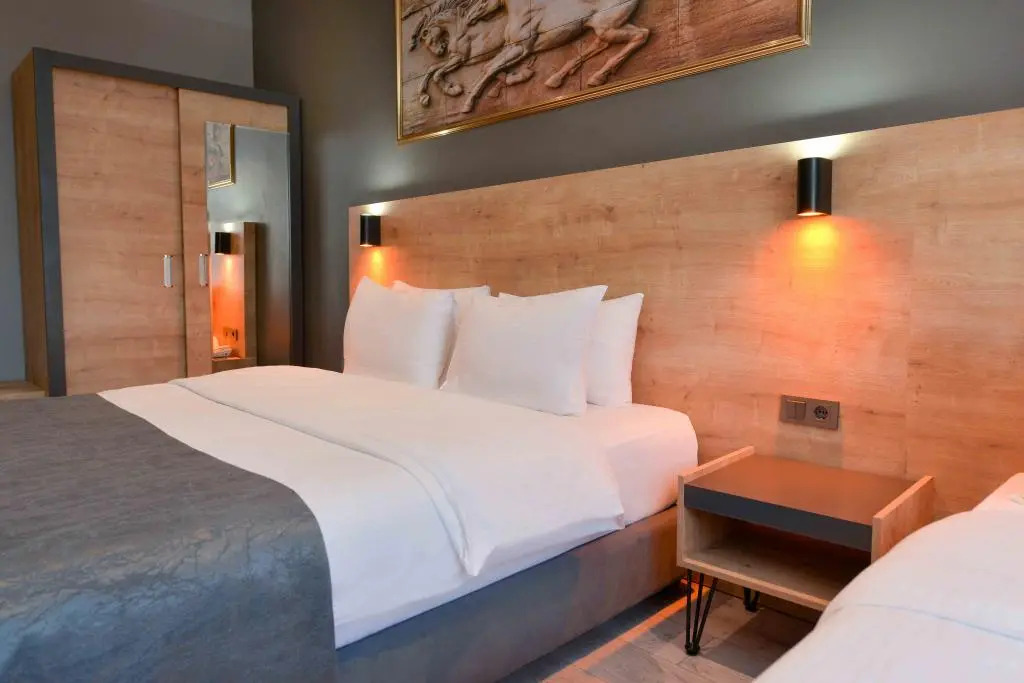 MİLLS HOTEL