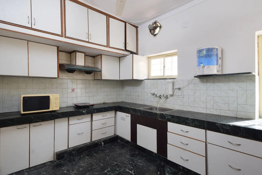 OYO Home 11874 Cozy 3BHK Goverdhan Villas