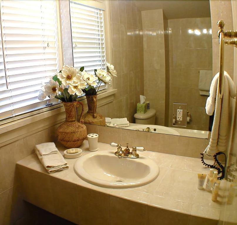 Palm Beach Hibiscus Bed & Breakfast