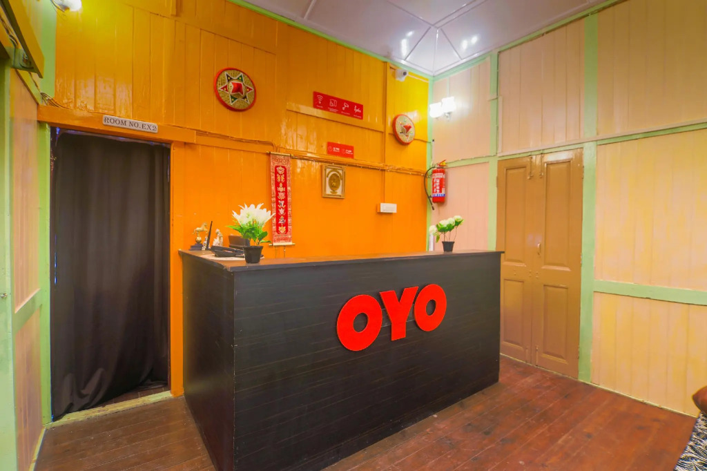 OYO 27919 Blooming Inn Guest House