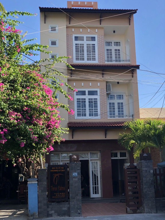 Three Palms Homestay