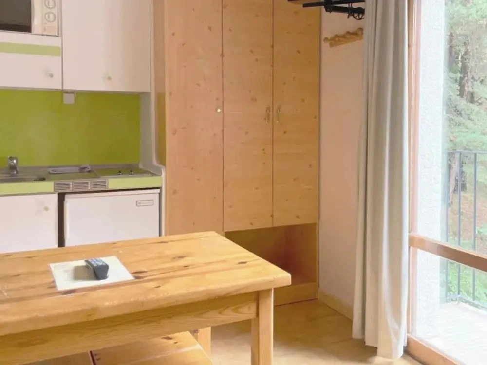 Apartamentos Midi 3000