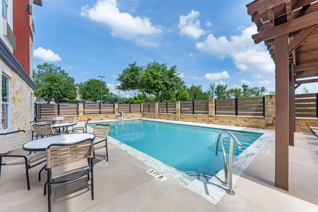Best Western Plus Georgetown Inn & Suites