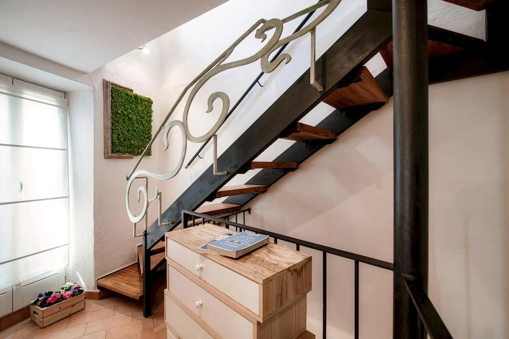 The Green Nest by Lake Como