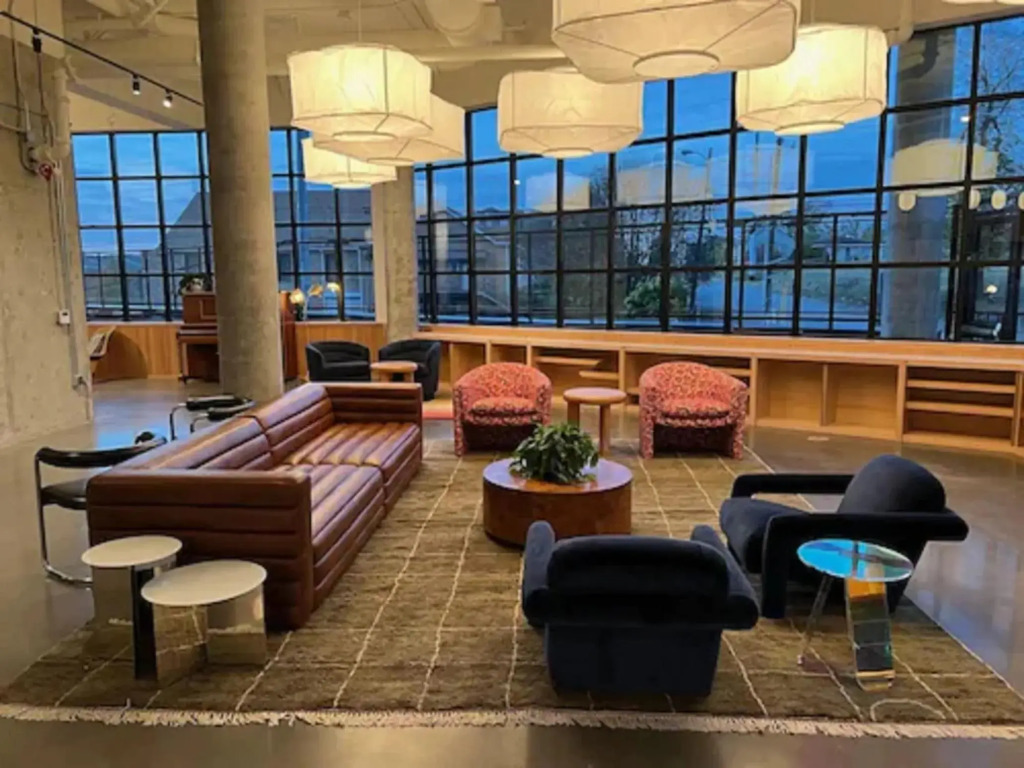 Waymores Hotel Nashville