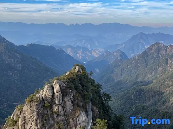 Yundu Lin'an Mountain Wild Resort Homestay (Daming Mountain Fengzhigu Branch)