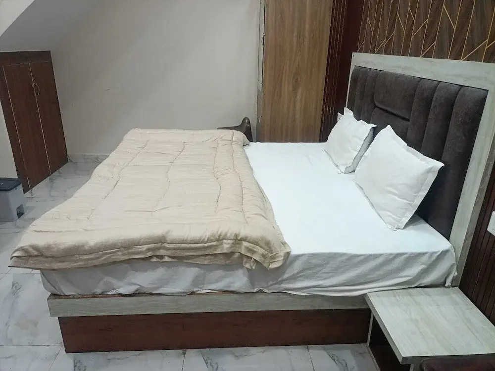 Hotel Jay Palace